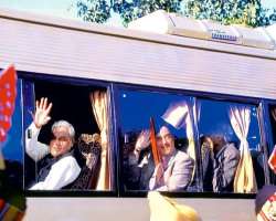 To improve relation with neighboring country Pakistan, Atal started a bus named as Sada-e-Sarhad to Lahore in 1999.